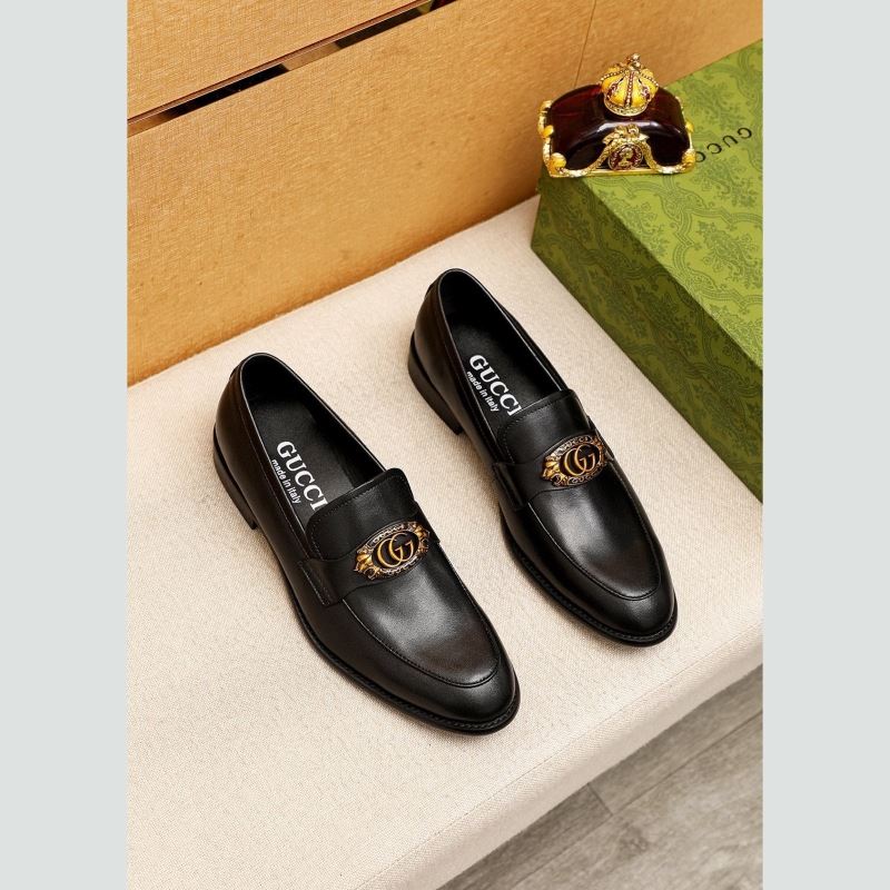 G*u*i leather shoes